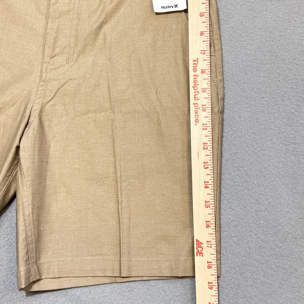 HURLEY Dri-Breathe 19 Walk Shorts Mens 29 Khaki Tan Sweat-Wicking Stretch NWT
